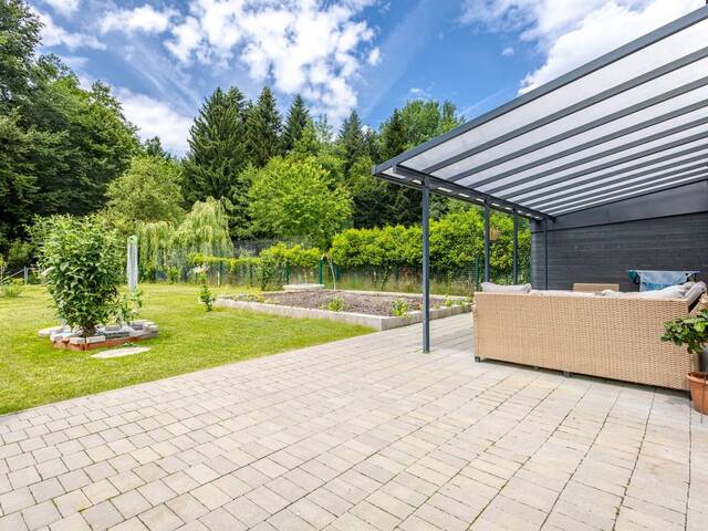 Immobilie in Pfaffstätt - Exklusives Traumhaus mit Smart-Home-Technologie, großem Garten und hochwertiger Ausstattung - Bild 2