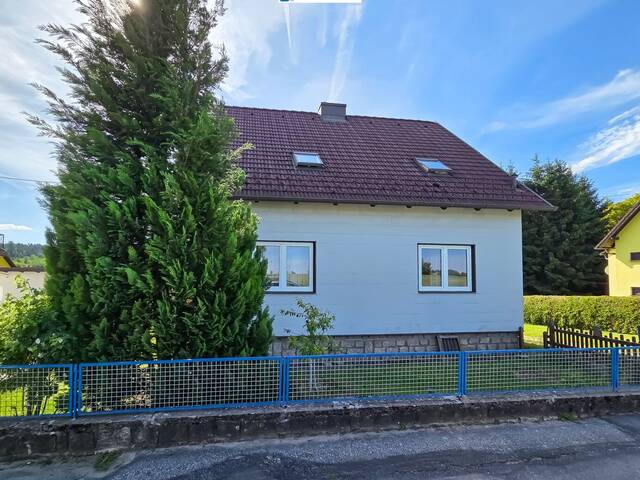 Immobilie in Heidenreichstein - Familienhaus in ruhiger Lage mit Garten und eigenem Waldparadies - Bild 0