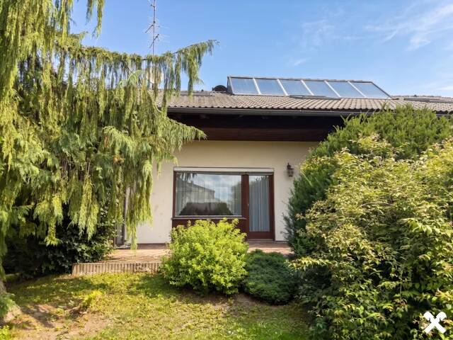 Immobilie in Mehrnbach - Zweifamilienhaus mit Potenzial in attraktiver Lage nahe Ried im Innkreis - Bild 0