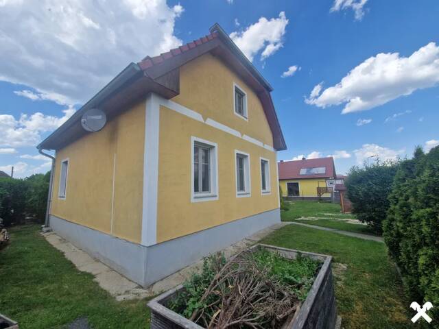 Immobilie in Gemeinlebarn - LEISTBARES LANDHAUS MIT TRAUMHAFTEM GARTEN IN BELIEBTER WOHNLAGE VON GEMEINLEBARN MIT DIREKTEM BAHNANSCHLUSS - Bild 1