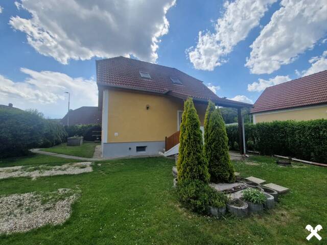 Immobilie in Gemeinlebarn - LEISTBARES LANDHAUS MIT TRAUMHAFTEM GARTEN IN BELIEBTER WOHNLAGE VON GEMEINLEBARN MIT DIREKTEM BAHNANSCHLUSS - Bild 2