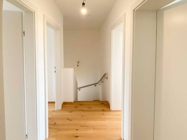 Immobilie in Spillern - Modernes Reihenhaus in Spillern - schlüsselfertiger Erstbezug mit großem Garten - Bild 1