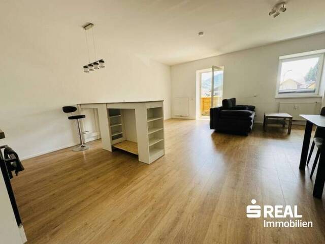 Immobilie in Ebensee - Urbanes Leben mit großem Balkon – saniert, seniorengerecht, hell und zentral - Bild 1