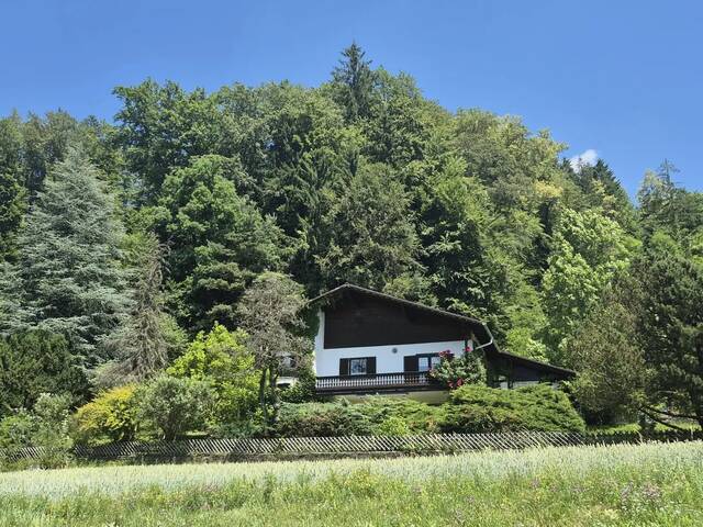 Immobilie in Friesach - Charmantes Landhaus mit traumhaftem Panoramablick, Wellnessbereich und idyllischem Naturgrundstück im Norden von Graz - Bild 0