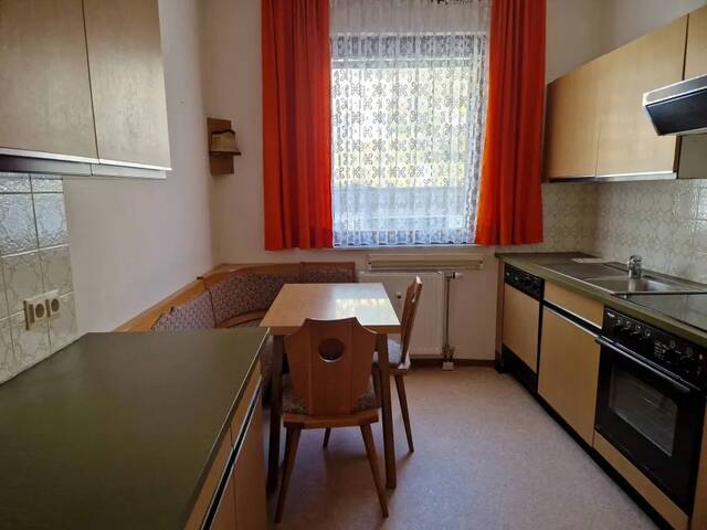Immobilie in Mürzsteg - Sanierungsbedürftige 3-Zimmer Wohnung mit Loggia und Terrasse - Bild 1