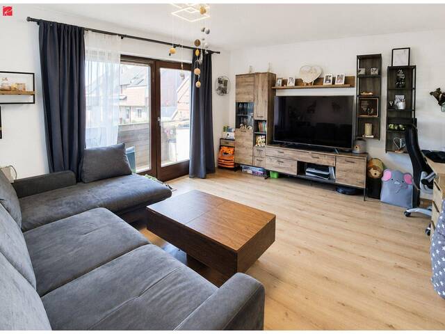 Immobilie in Fürstenfeld - Perfekt für Familien: Helle Wohnung mit zwei sonnigen Loggien, Klimaanlage und zentrumsnaher Lage - Bild 3