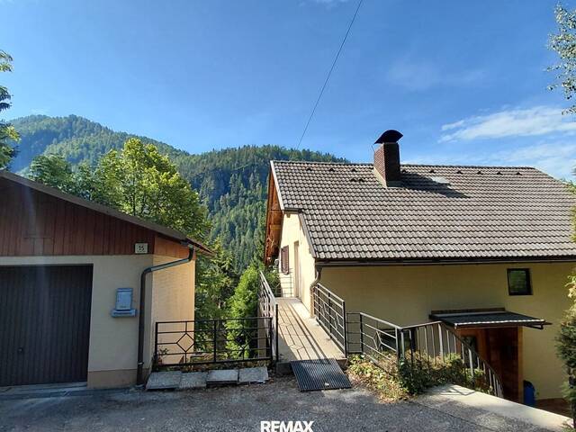 Immobilie in Bad Bleiberg - Großzügiges 6-Zimmer-Haus mit Garten, Garage & Bergblick - Ihr Renovierungsprojekt! - Bild 0