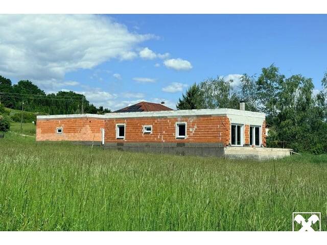 Immobilie in Litzelsdorf - Rohbau-Bungalow im Grünen zum Fertigstellen nach Wunsch! - Bild 4