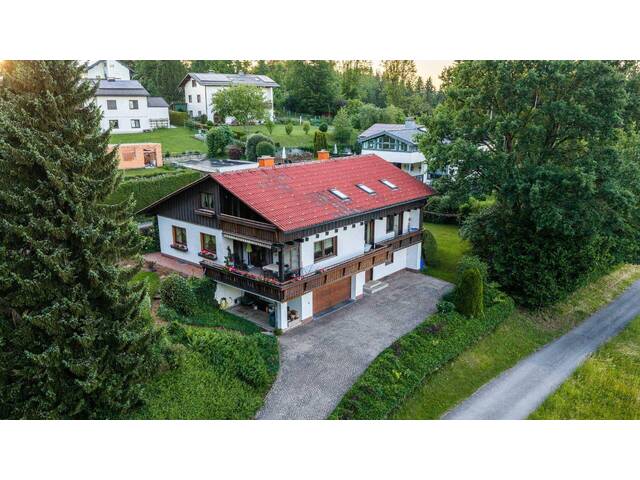 Immobilie in Timelkam - Großzügiges Haus mit idyllischen Garten nahe dem Attersee - Bild 0
