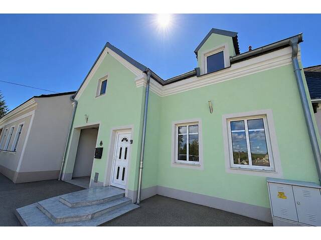 Immobilie in Watzelsdorf - Kühles Massivhaus mit gemütlichem Innenhof - ca. 60 Minuten von Wien - Bild 3
