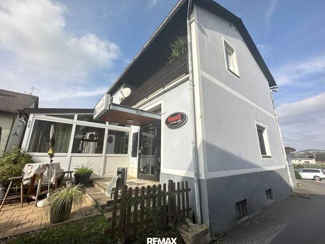 Immobilie in Heiligenkreuz am Waasen - Zinshaus - Sanierungsbedürftig mit großem Potential aufgrund der Bebauungsdichte von 0,5 - 1,5 - Bild 1