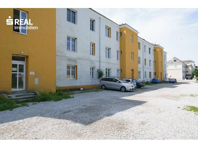 Immobilie in Wasenbruck - Leistbare Eigentumswohnung mit zwei Stellplätzen und Gestaltungspotenzial - Bild 0