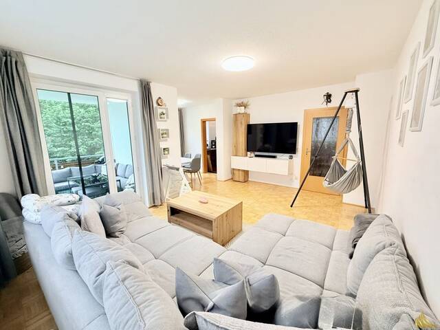 Immobilie in Ohlsdorf - Großzügige 3-Zimmer-Wohnung mit Loggia - Bild 2