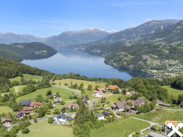 Immobilie in Ferndorf - Wohnen, wo andere Urlaub machen - Traumhaus in Panoramalage - Bild 1