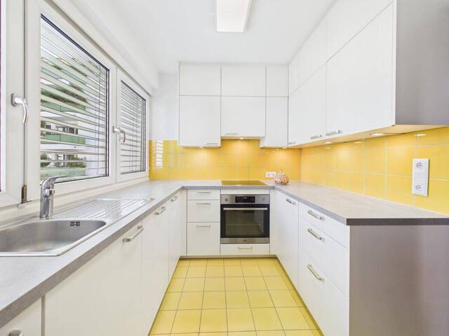Immobilie in Klagenfurt - Stilvoll & modern zugleich – großzügige 4-Zimmer-Erdgeschosswohnung mit Tiefgarage in der Waffenschmiedgasse 41 - Bild 0