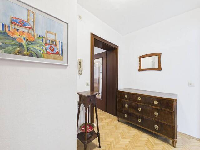 Immobilie in Klagenfurt - Stilvoll & modern zugleich – großzügige 4-Zimmer-Erdgeschosswohnung mit Tiefgarage in der Waffenschmiedgasse 41 - Bild 4
