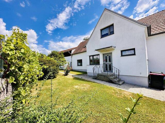 Immobilie in Wartmannstetten - Einfamilienhaus mit ländlichem Flair und vielseitigem Potenzial in Wartmannstetten - Bild 1