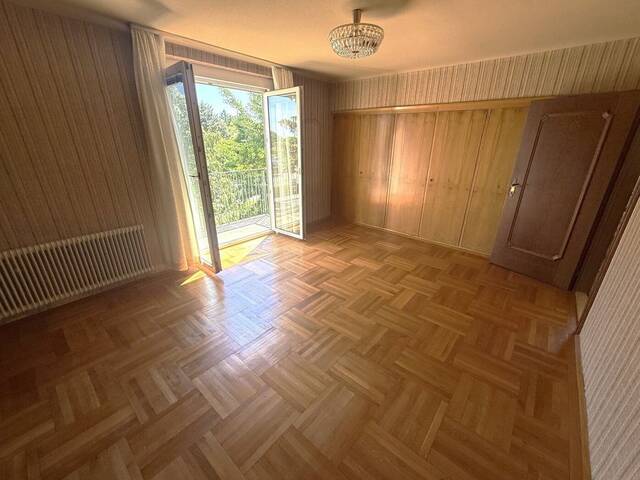 Immobilie in Perchtoldsdorf - Einfamilienhaus in ruhiger Lage mit 1 großen Terrasse ca. 28 m² und 1 Balkon ca. 3,63 m² - Bild 2