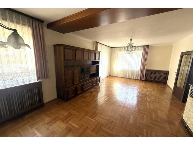 Immobilie in Perchtoldsdorf - Einfamilienhaus in ruhiger Lage mit 1 großen Terrasse ca. 28 m² und 1 Balkon ca. 3,63 m² - Bild 4