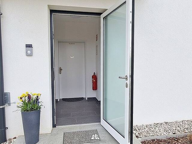 Immobilie in Ohlsdorf - DEIN ZUHAUSE - Sommerfrische am Traunsee ganz nah? Neuwertige Gartenwohnung in Ruhelage mit Traunsteinblick - Bild 1