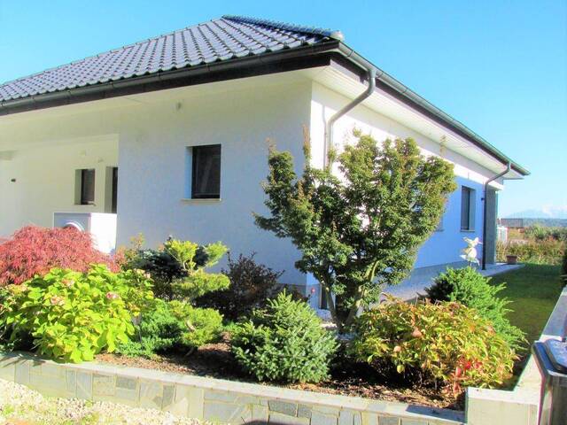 Immobilie in Moosburg - TRAUM-BUNGALOW! NEUWERTIG! MODERN! VOLL MÖBLIERT! - Bild 1