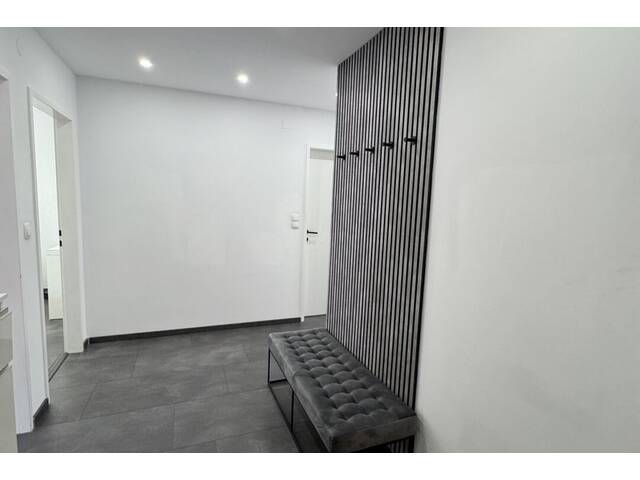 Immobilie in Schwaz - Neuer Preis! Neuwertige 3-Zimmer-Wohnung mit Loggia in Schwaz - Ihr neues Zuhause! - Bild 4