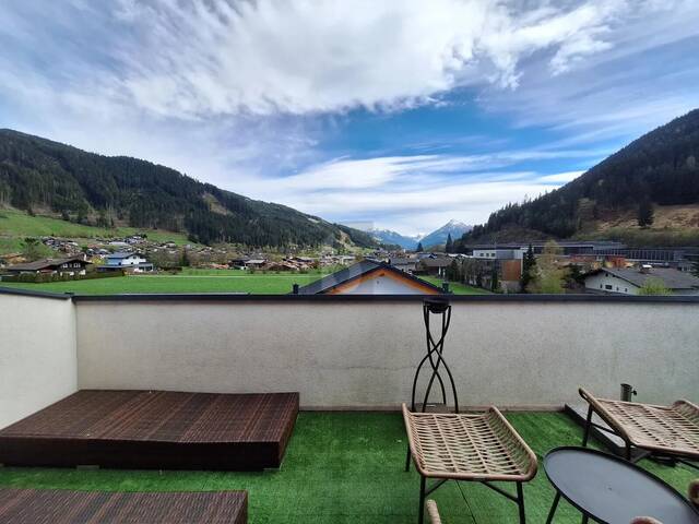 Immobilie in Eben im Pongau - PENTHOUSE MIT EINZIGARTIGER AUSSICHT IN GUTEM ZUSTAND! - Bild 1