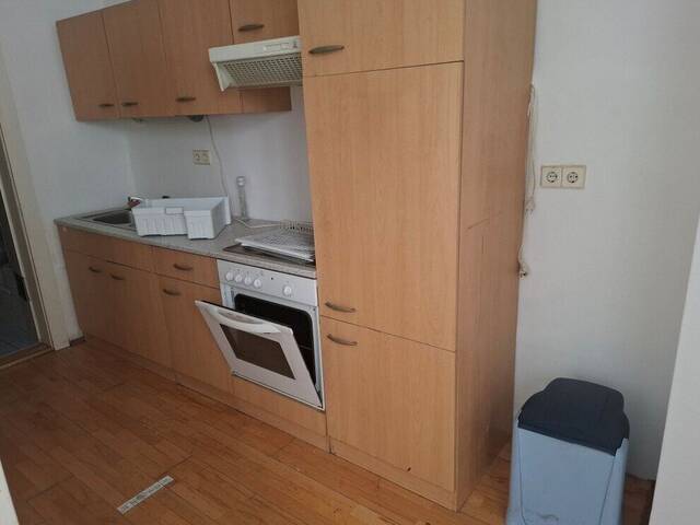 Immobilie in Bruck an der Mur - Zentrumsnahe 3-Zimmer-Altbauwohnung mit Küchenblock im 1. Obergeschoß in Bruck/Mur zu kaufen ! - Bild 2