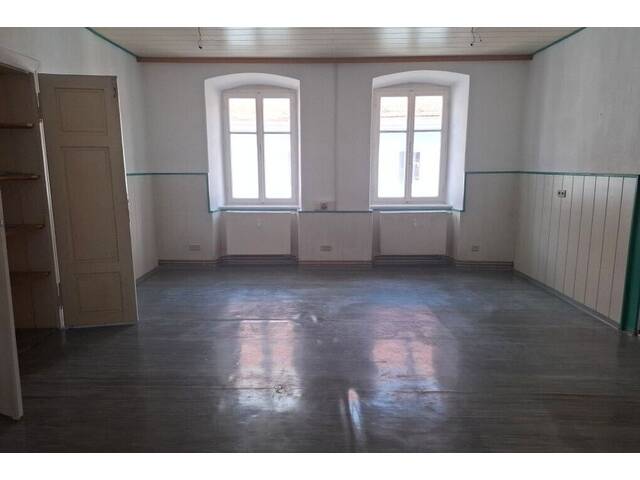 Immobilie in Bruck an der Mur - Zentrumsnahe 3-Zimmer-Altbauwohnung mit Küchenblock im 1. Obergeschoß in Bruck/Mur zu kaufen ! - Bild 4