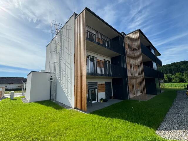 Immobilie in Sinabelkirchen - Neuwertige - bereits vermiete - 2 Zimmer Anlegerwohnung mit Balkon und Carport in Untergroßau - Bild 0