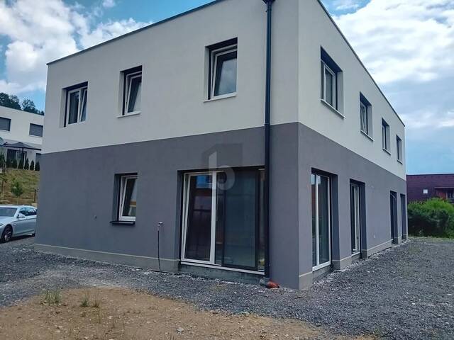Immobilie in Nestelbach bei Graz - MODERNES DOPPELHAUS IN RUHIGER SONNENLAGE MIT PV-ANLAGE UND CARPORT - Bild 4