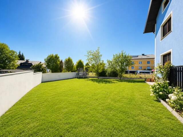 Immobilie in Kirchberg bei Mattighofen - Großzügiges Wohnen in modernisiertem Mehrfamilienhaus - Top Lage in Kirchberg - Bild 0