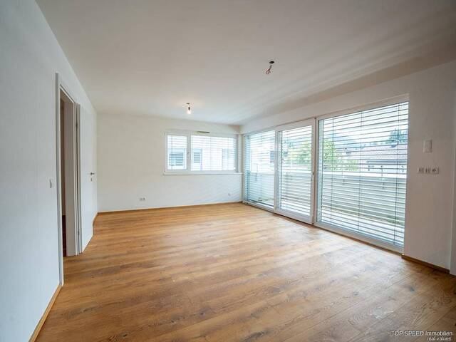 Immobilie in Altenmarkt im Pongau - Moderne Eigentumswohnung mit Südbalkon, 2 Schlafzimmern und 2 PKW-Stellplätzen in zentraler Lage - Bild 2