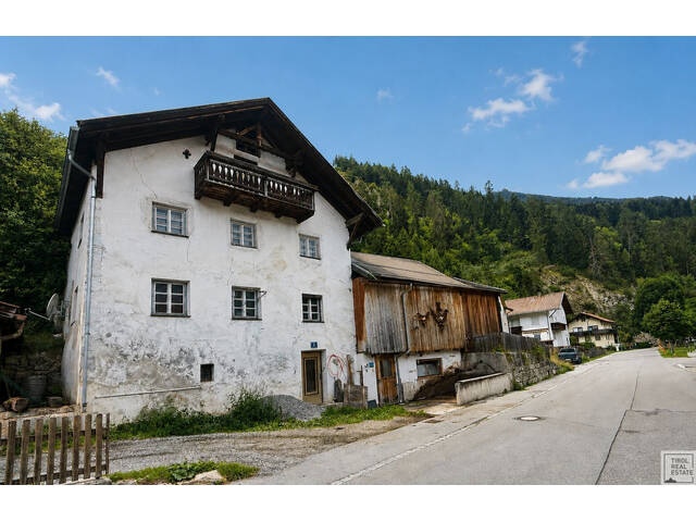 Immobilie in Prutz - Sanierungsobjekt mit Charakter – Traditioneller Bauernhof auf großem Grundstück - Bild 1