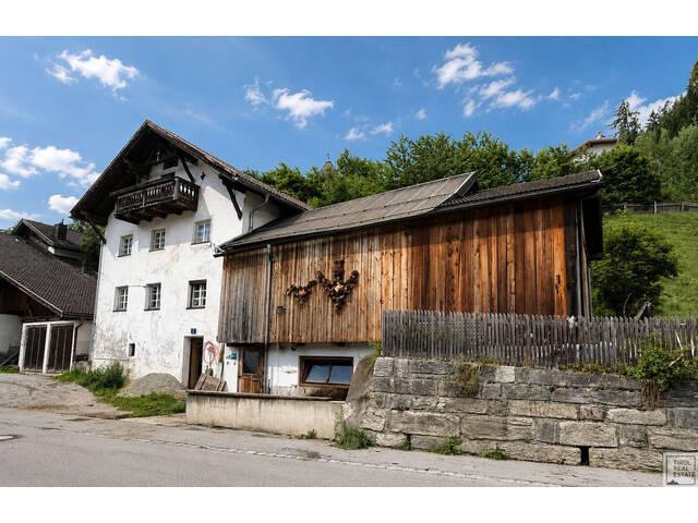 Immobilie in Prutz - Sanierungsobjekt mit Charakter – Traditioneller Bauernhof auf großem Grundstück - Bild 2