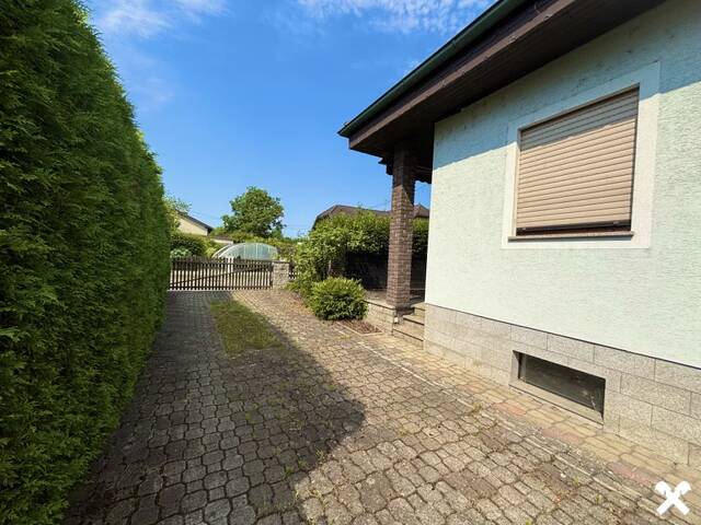 Immobilie in Hörsching - Gepflegter Bungalow mit tollem Garten - Bild 2