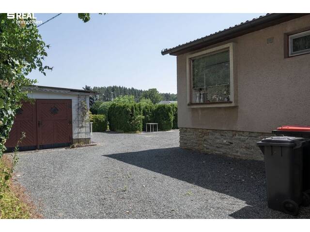 Immobilie in Liebing - Interessante Liegenschaft auf 1.958m² Grund - 120m² Wohnfläche plus Garage, Lager, Schuppen, Keller und Rohdachboden! - Bild 4