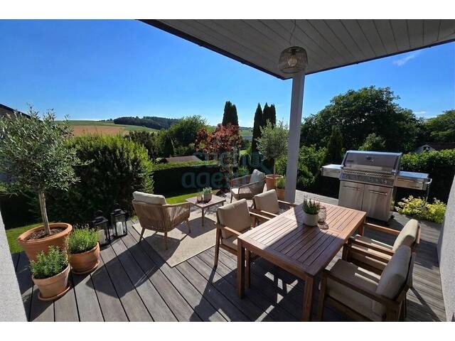 Immobilie in Neukirchen bei Lambach - Wie Erstbezug! Renovierter Bungalow mit Panoramablick, großem Garten, Vollkeller, Doppelgarage, uvm. - Bild 3