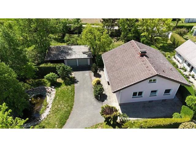 Immobilie in Altenmarkt bei Fürstenfeld - Geräumiges Einfamilienhaus (80m²) mit Teich und idyllischem Garten in Altenmarkt b. Fürstenfeld! Ausbaupotenzial! - Bild 3