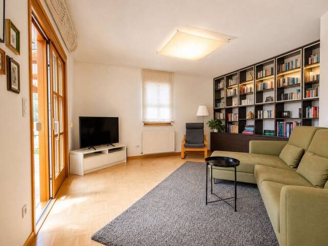 Immobilie in Fernitz - Pool, Sauna & Gartenparadies | ~979 m² Eigengrund | ca. 189 m² Wohn- & Nutzfläche | Fernitz-Mellach - Bild 2