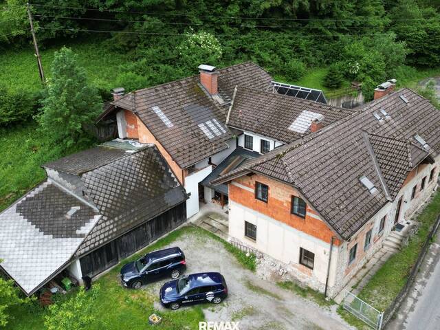 Immobilie in St. Veit an der Gölsen - Mehrfamilienhaus mit Entwicklungspotenzial: 4 Einheiten - teilweise vermietet, mit Ausbau- und Sanierungsmöglichkeiten - Bild 0