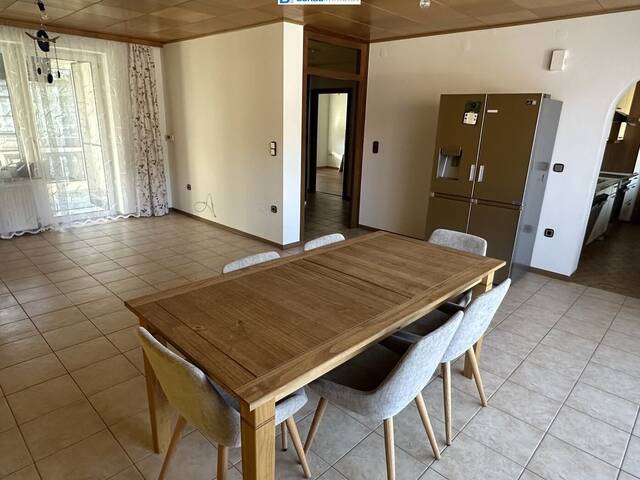 Immobilie in Münichsthal - 2122 Münichsthal bei Wolkersdorf, tolles Einfamilienhaus mit Riesengrundstück, Gewölbekeller und Holzstadel - Bild 1