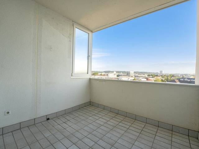 Immobilie in Wels - Großzügige 4-Zi-Wohnung mit Loggia in Wels - Neustadt - Bild 0