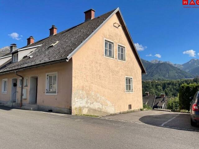 Immobilie in Eisenerz - renovierungsbedürftiges Eckreihenhaus in idyllischer Bergwelt - Bild 0