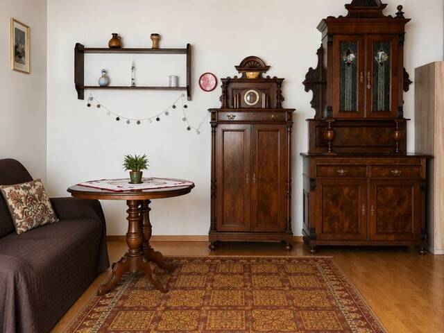 Immobilie in Niederndorf - 4-Zimmer-Wohnung mit Loggia, Tiefgaragenplatz und kompletter Möblierung - Bild 1