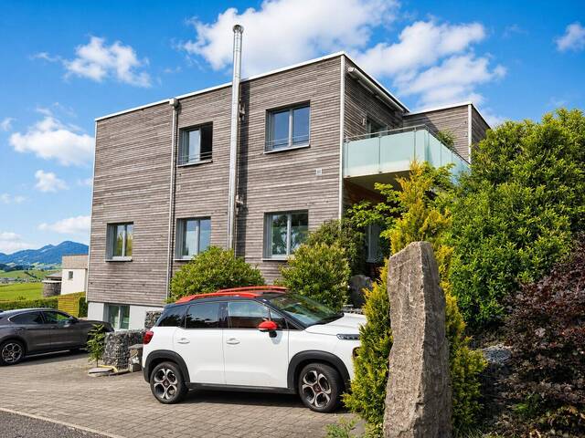 Immobilie in Alberschwende - Zwei Wohnungen mit Garten, Seminarraum und vielseitigem Nutzungspotenzial - Bild 3