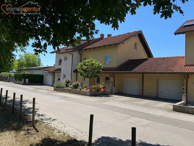 Immobilie in Ansfelden - Großzügiges, vollunterkellertes Reihenmittelhaus mit Garten, Garage & ca. 245 m² Gesamtnutzfläche in Ansfelden - Bild 0