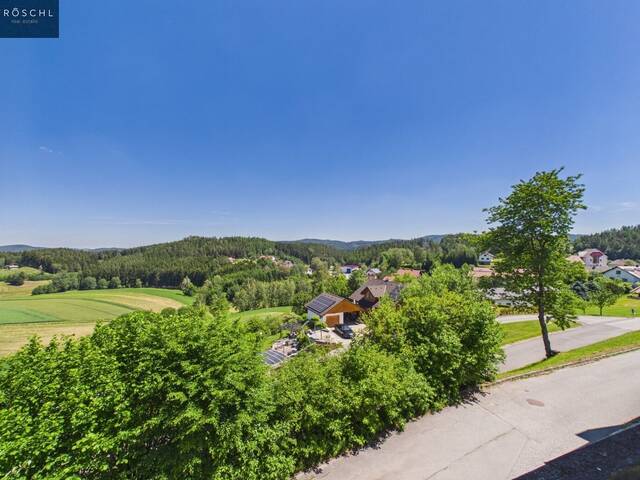 Immobilie in Schönbach - Ehemaliges Arzt- und Wohnhaus in Schönbach mit Fernblick in das Waldviertel - Bild 0