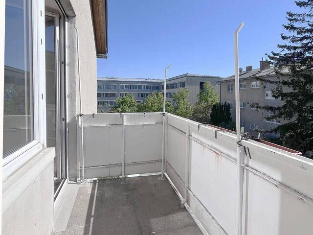 Immobilie in Klosterneuburg - Zentrumslage Klosterneuburg: 3-Zimmerwohnung - beste Infrastruktur - Pkw-Stellplatz - Bild 2