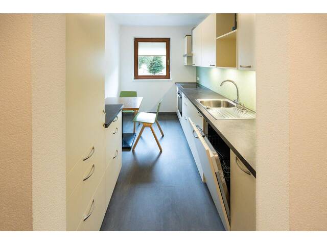 Immobilie in Lienz - helle 3 Zimmer Wohnung 70 m2, großer, sonniger Westbalkon, derzeit bis Sept. 2027 befristet vermietet - Bild 2